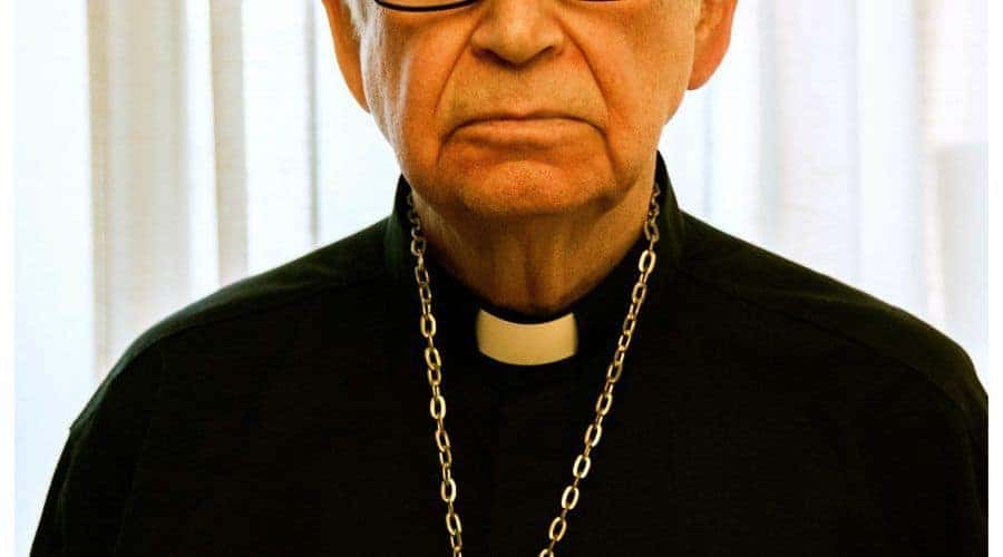 Monseñor Romero, interpretado por Luis Fernández de Eribe