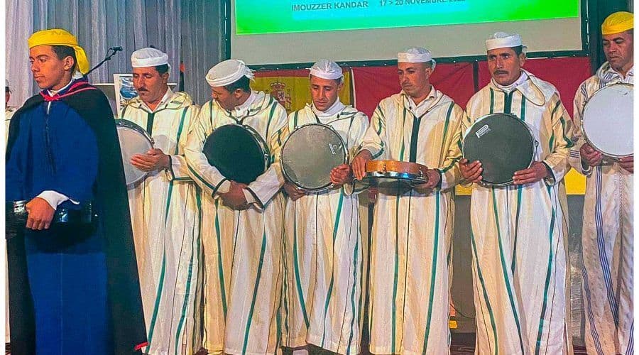 Danzas tradicionales en la clausura del XVII Festival de Cine de los Pueblos (Marruecos)