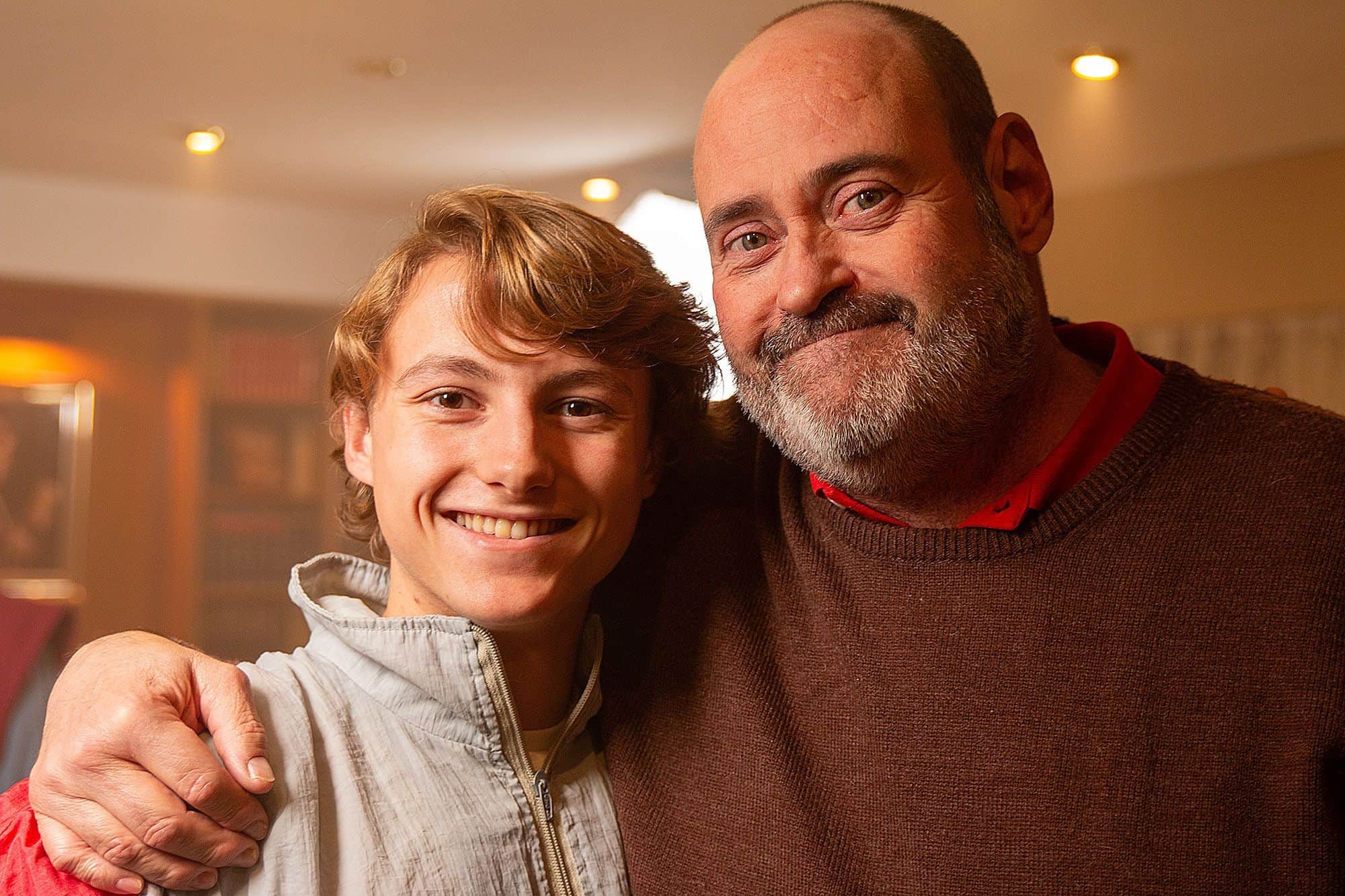 El joven actor Mario Pérez-Roldán junto al veterano Pablo Pinedo